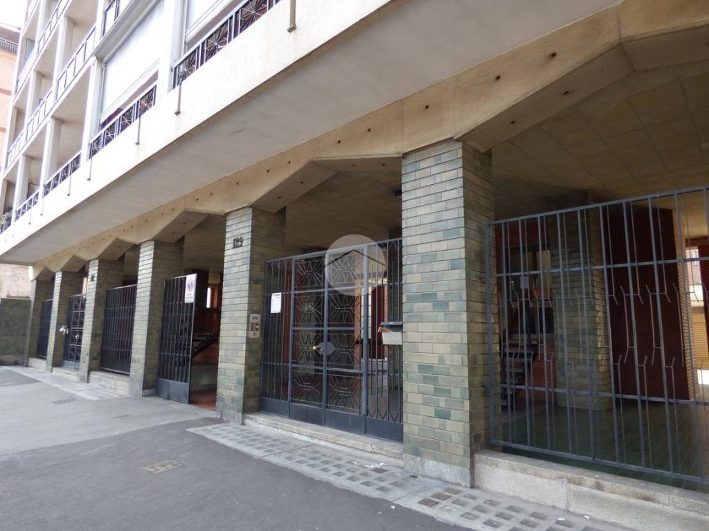 Garage in vendita a Torino via Cardinal Massaia, 127