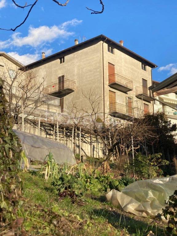Appartamento in vendita a Montagna in Valtellina via Prada