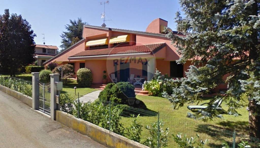 Villa in vendita a San Salvatore Monferrato via del bricco, 9
