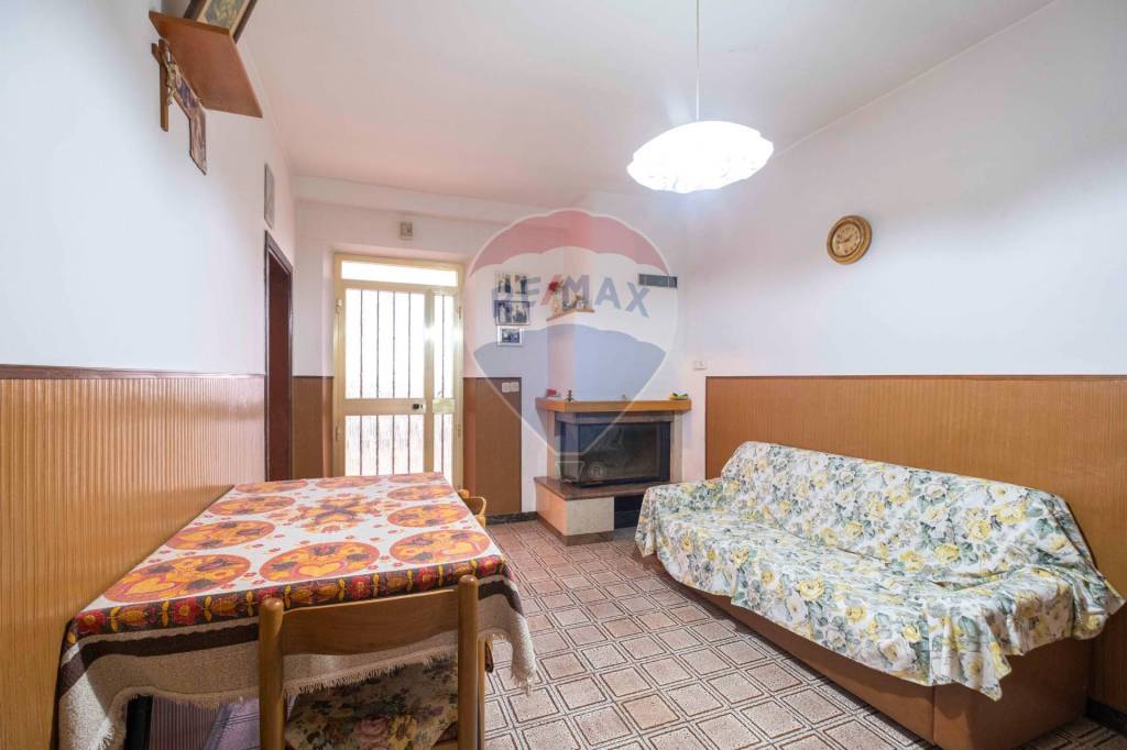 Casa Indipendente in vendita a Ostra Vetere contrada Mannarini, 21