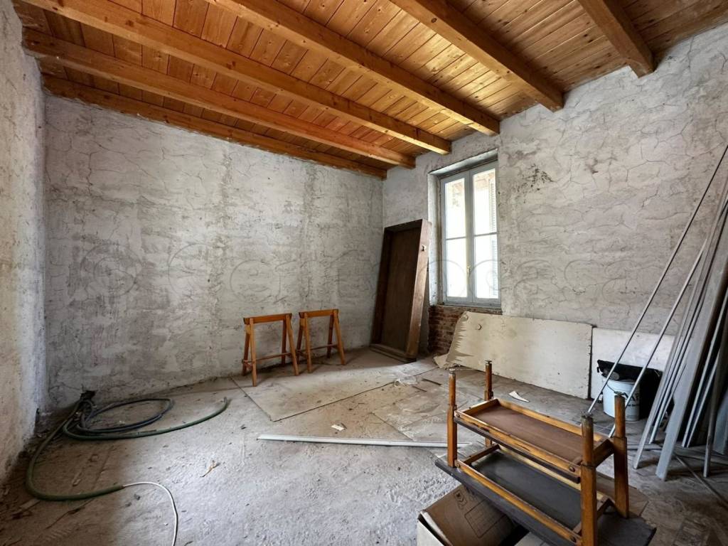 Appartamento in vendita a Magenta piazza Parmigiani