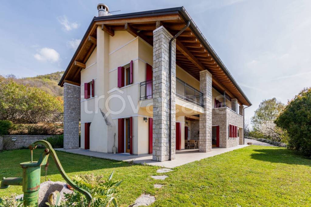 Villa in vendita a Cison di Valmarino località Belvedere