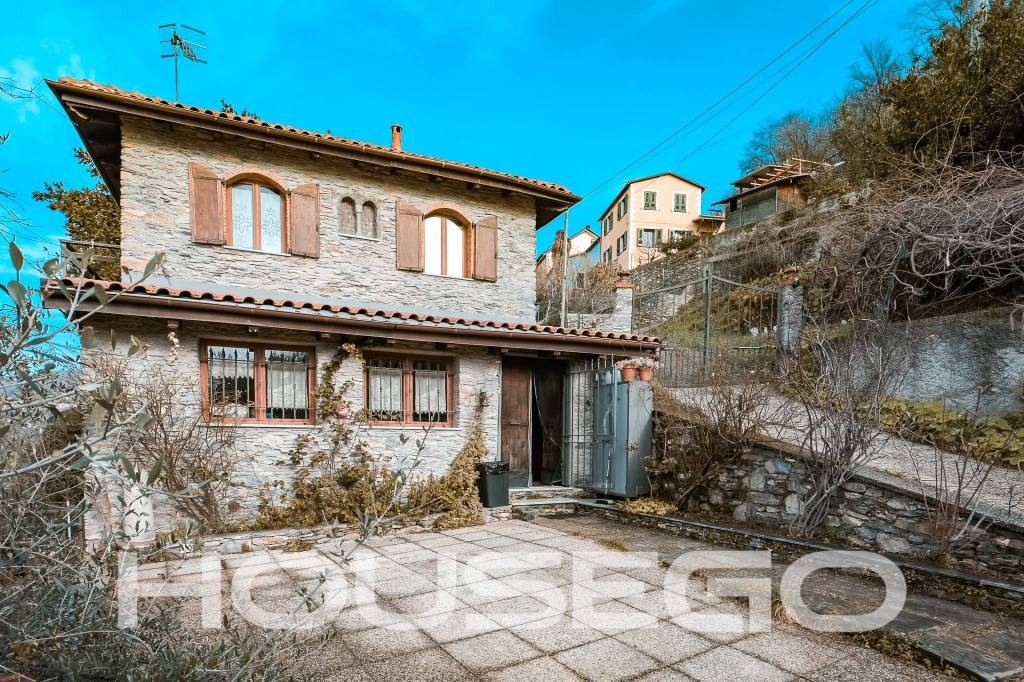 Villa in vendita ad Avegno via Pietrafitta