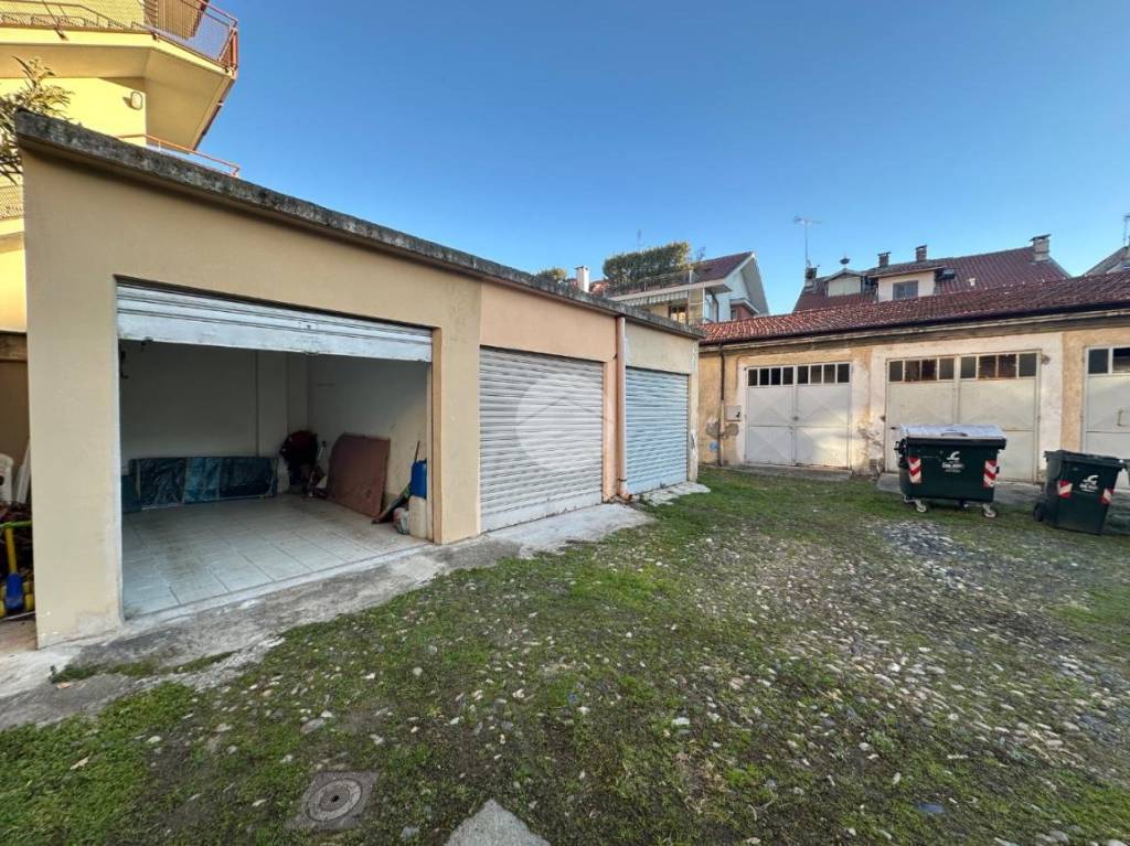 Garage in vendita a Torino via Bussoleno, 10