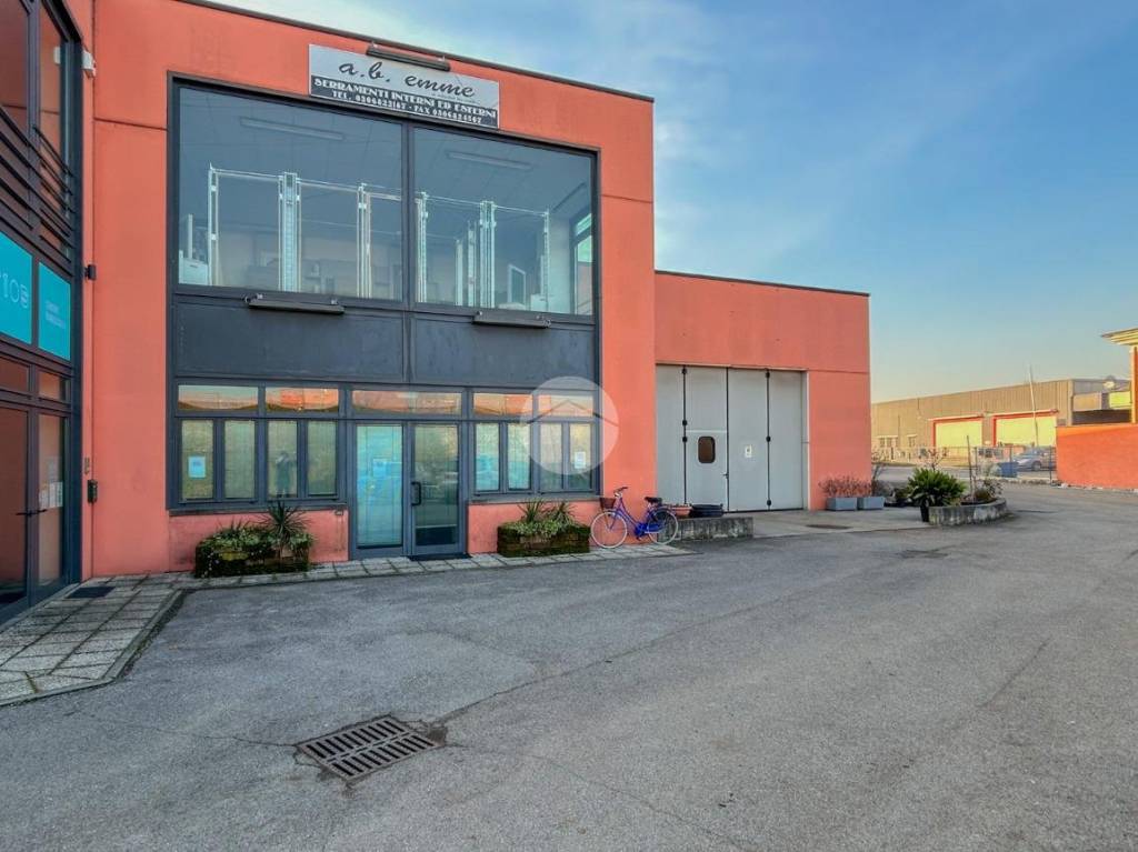 Capannone Industriale in vendita a Bagnolo Mella via Padre Giovanni Piamarta, 29