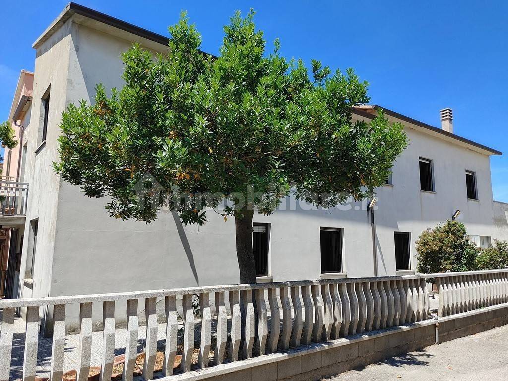 Villa Bifamiliare in in vendita da privato a Gualdo Cattaneo via del Campanile, 34