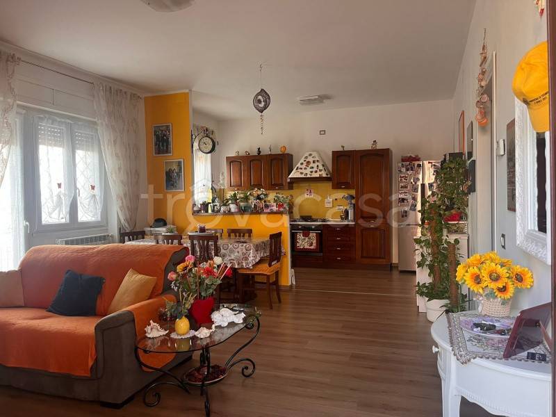 Appartamento in vendita a Fiumicino via San Carlo a Palidoro