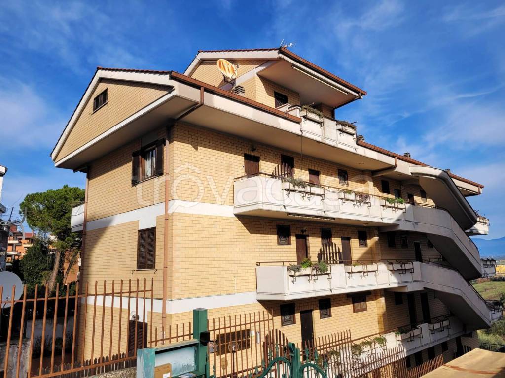 Appartamento in vendita a Monterotondo via San Martino