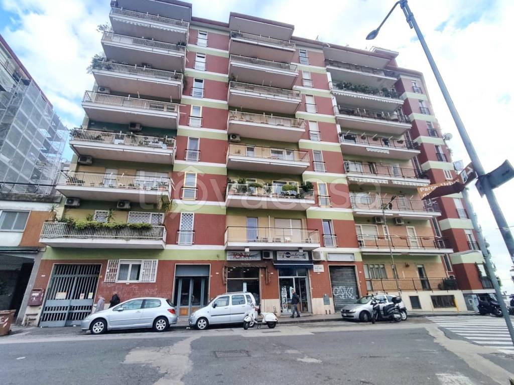 Appartamento in vendita a Napoli via Onofrio Fragnito