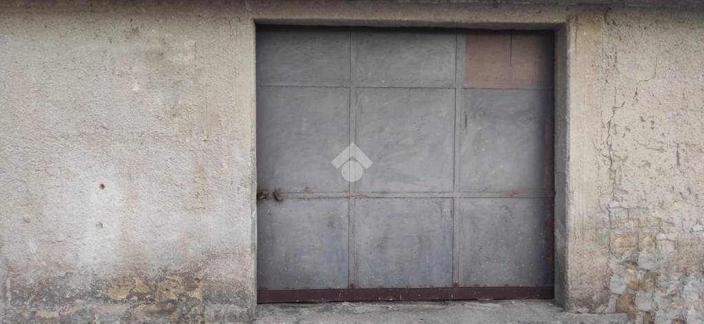 Garage in vendita a Palermo via Agnetta