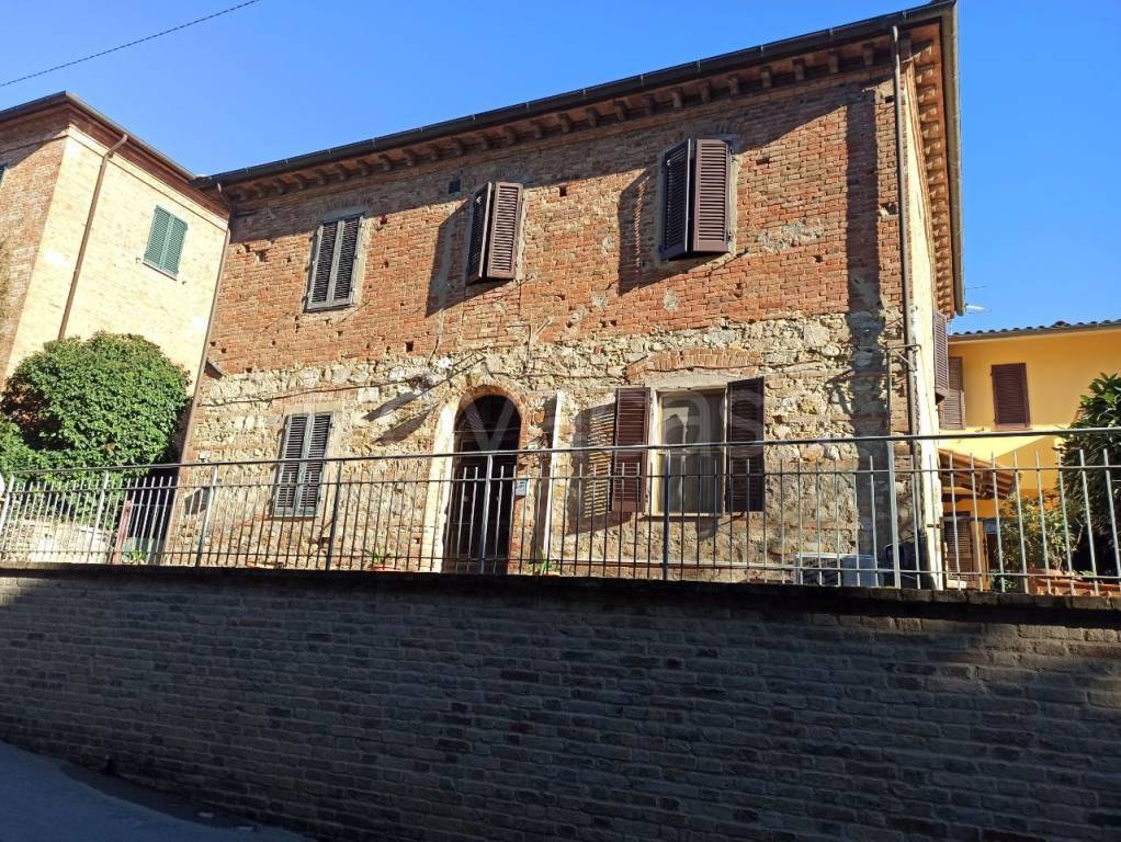 Casa Indipendente in vendita a Castiglione del Lago via Indipendenza, 114
