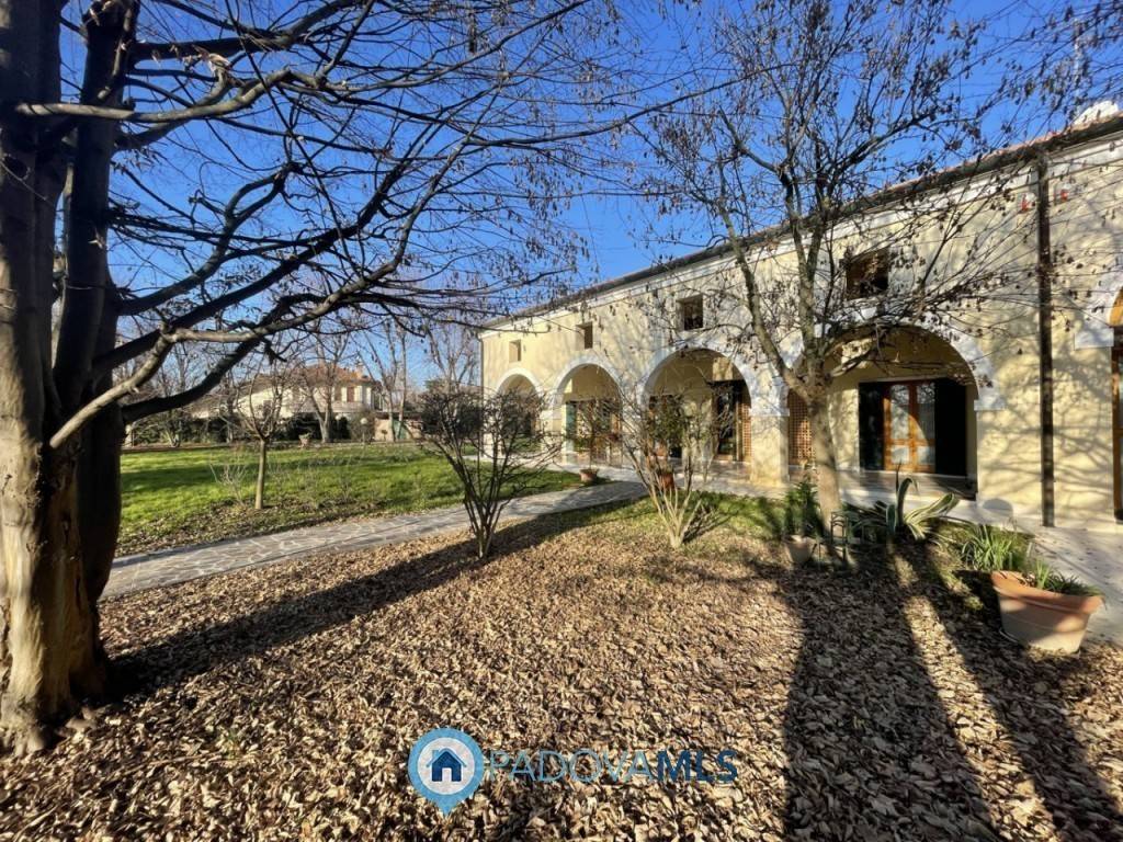 Villa a Schiera in vendita a Casalserugo via Umberto I