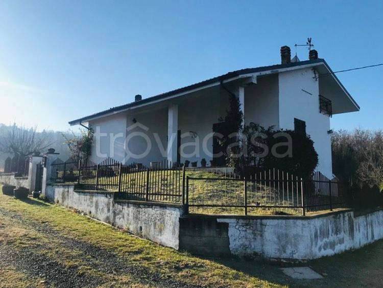 Villa in vendita a Canelli regione Boschi