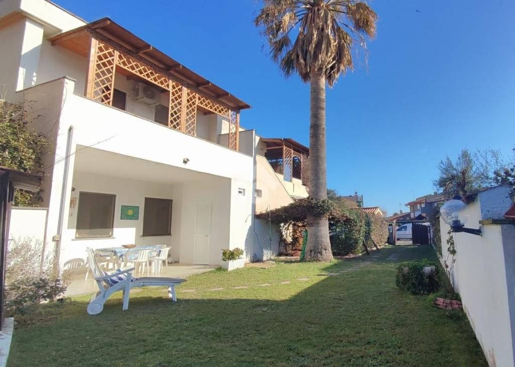 Villa Bifamiliare in vendita a Tarquinia