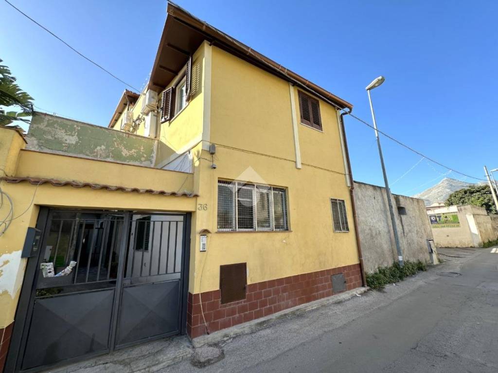 Appartamento in vendita a Palermo via Portello, 36
