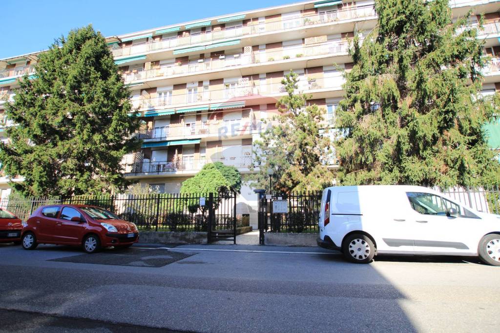 Appartamento in vendita a Milano via Cinque Maggio, 19