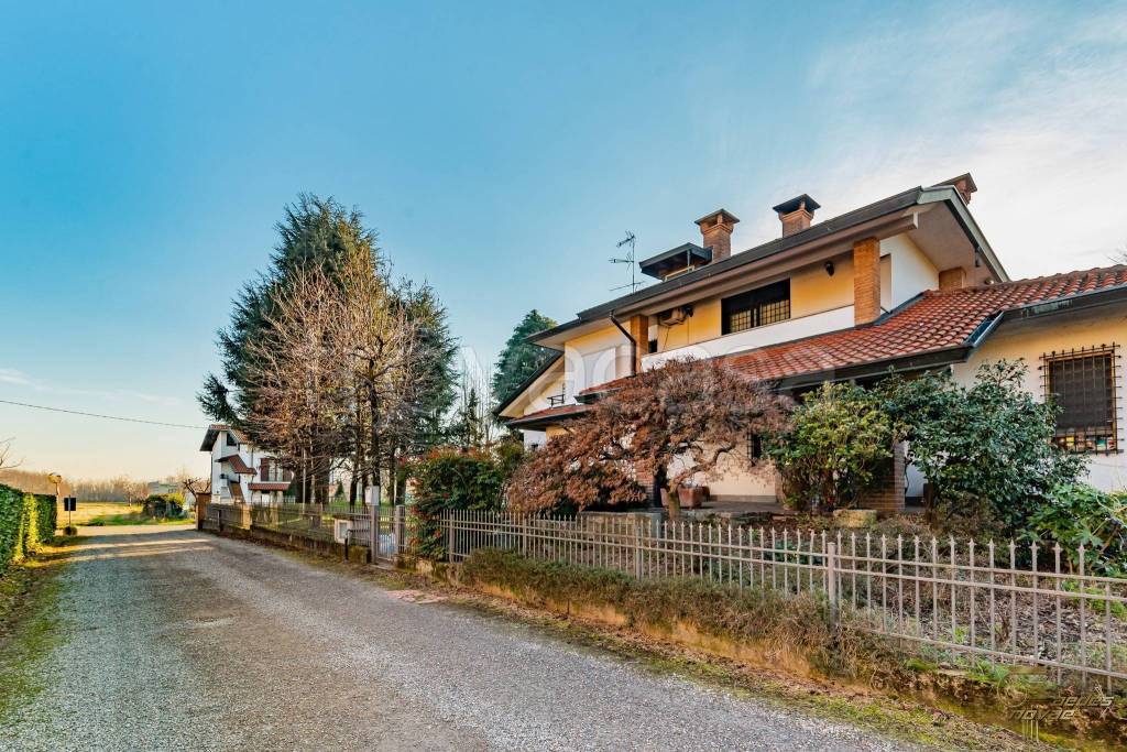Villa Bifamiliare in vendita a Origgio via per Cantalupo, 42