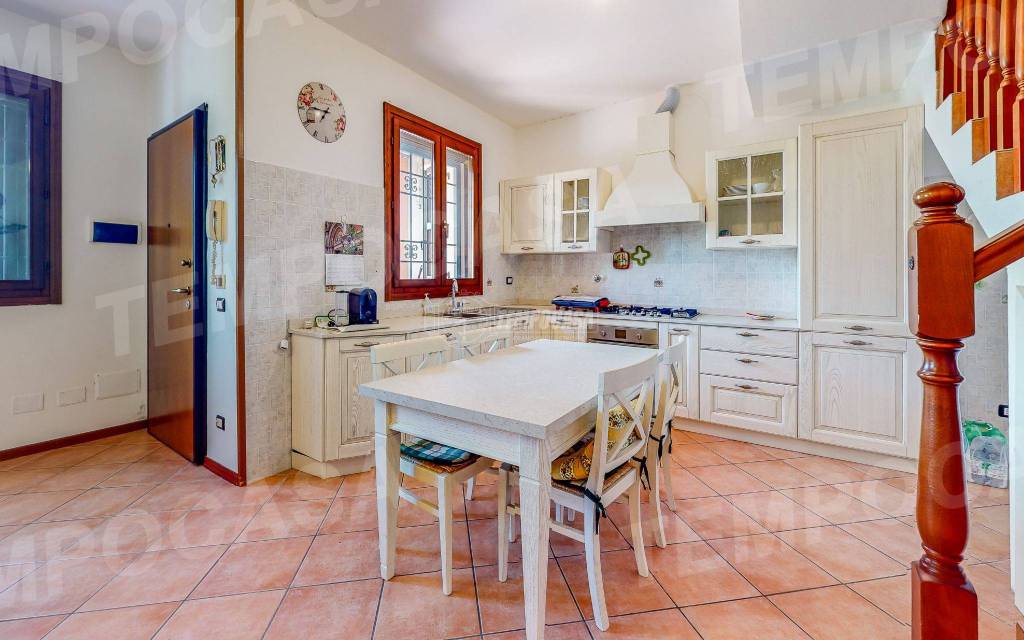 Appartamento in vendita a Monte San Pietro via Varsellane 17