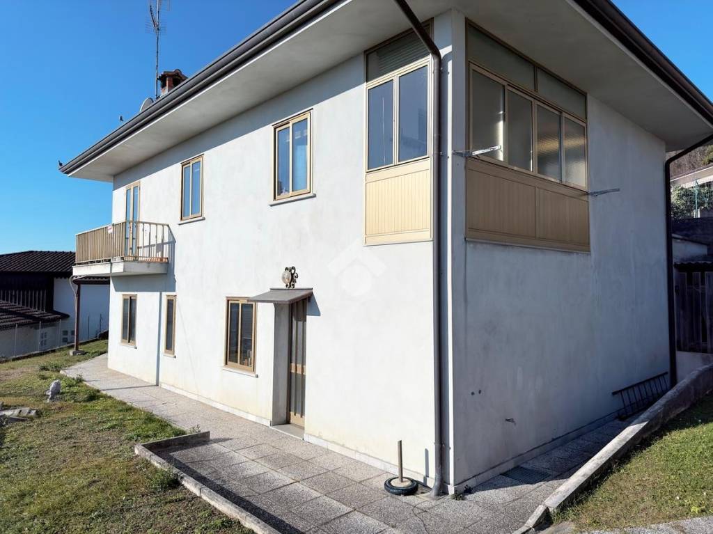 Casa Indipendente in vendita a Forgaria nel Friuli via Palla, 11
