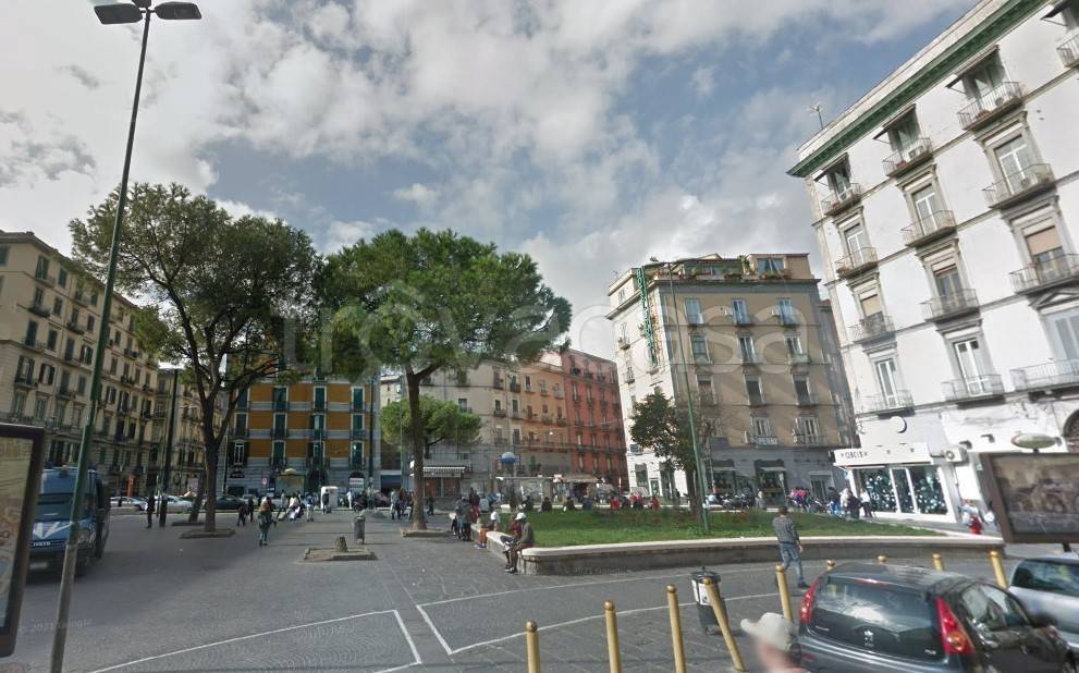Magazzino in affitto a Napoli vico Milano