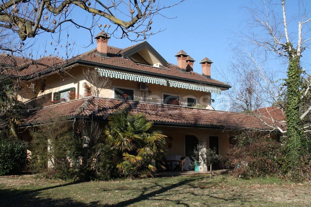Villa Bifamiliare in vendita a Brandizzo via della Costituzione