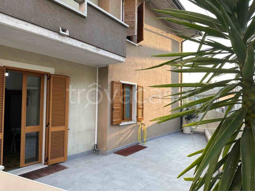 Villa a Schiera in in vendita da privato a Pozzolengo via Trento, 6