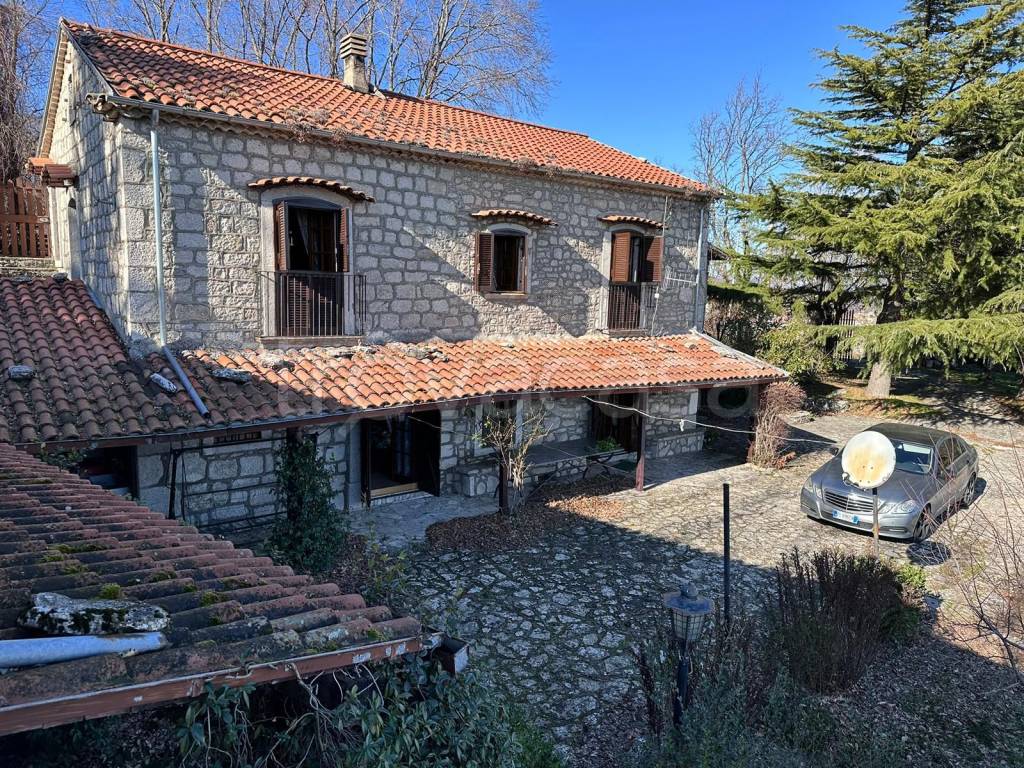 Villa Bifamiliare in vendita a Sepino contrada Collemarraco