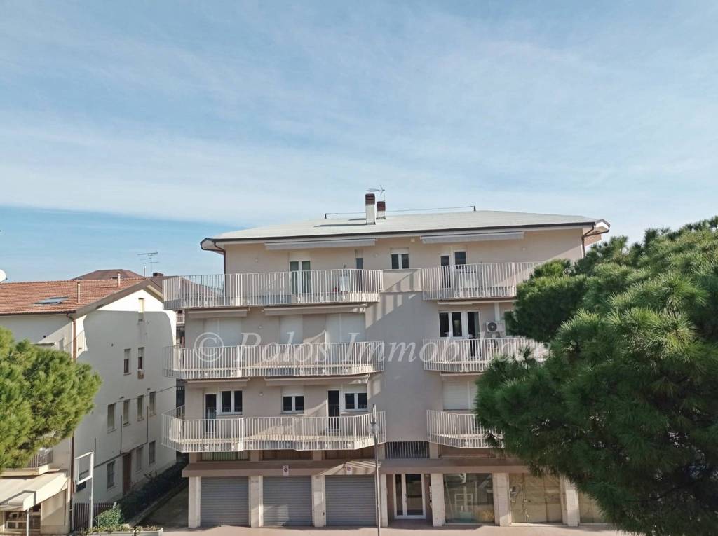 Appartamento in vendita a Porto San Giorgio viale dei Pini, 106