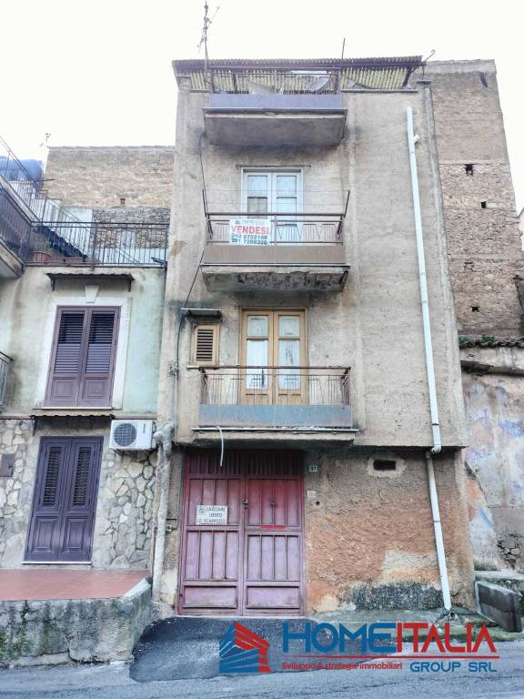 Casa Indipendente in vendita a Belmonte Mezzagno piazza Giorgio Chinnici, 6