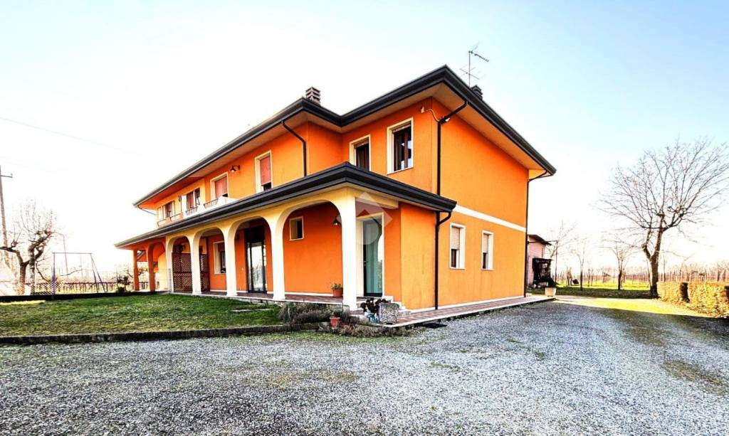 Villa Bifamiliare in vendita a Monastier di Treviso