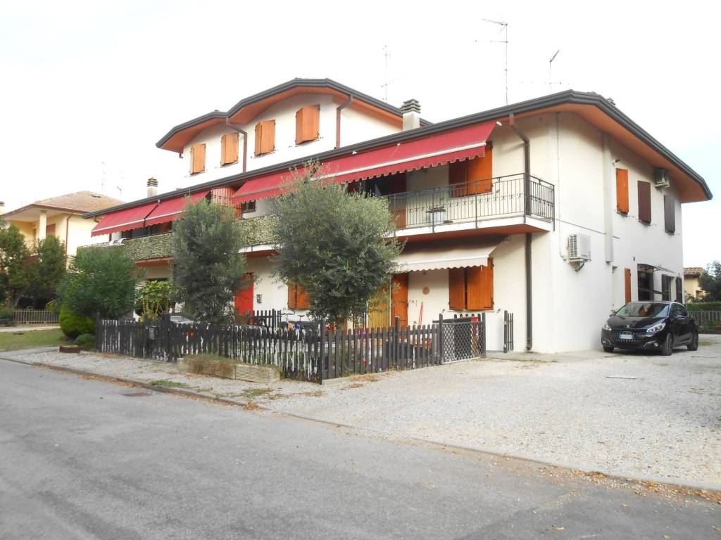 Casa Indipendente in vendita a Ostellato via Giuseppe Di Vittorio, 4