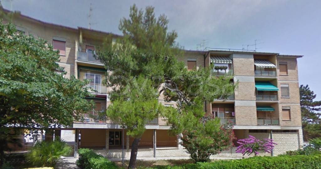 Appartamento all'asta ad Ancona via Augusto Tamburini, 33