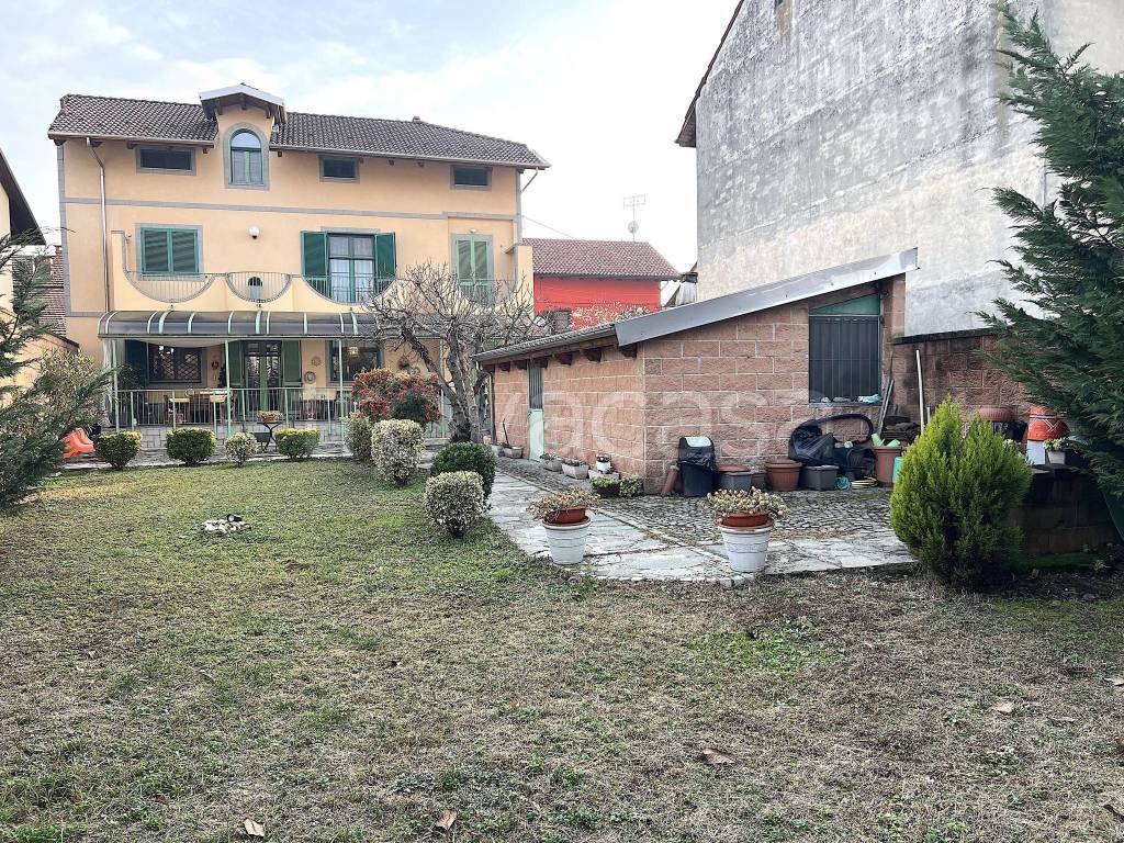 Villa in vendita a Brandizzo via Camillo Benso di Cavour, 22