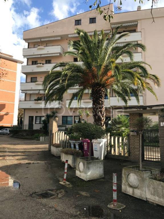 Appartamento in vendita a Pescara via Tito Speri, 6