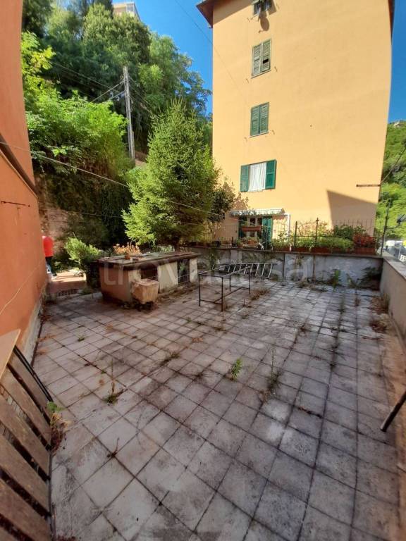 Appartamento in vendita a Genova via Antonio Burlando, 10