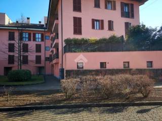 Garage in vendita a corbetta via cesare terranova, 2