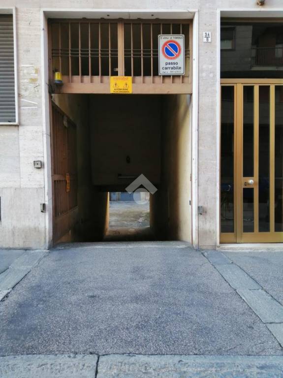 Garage in vendita a Torino via graglia, 34