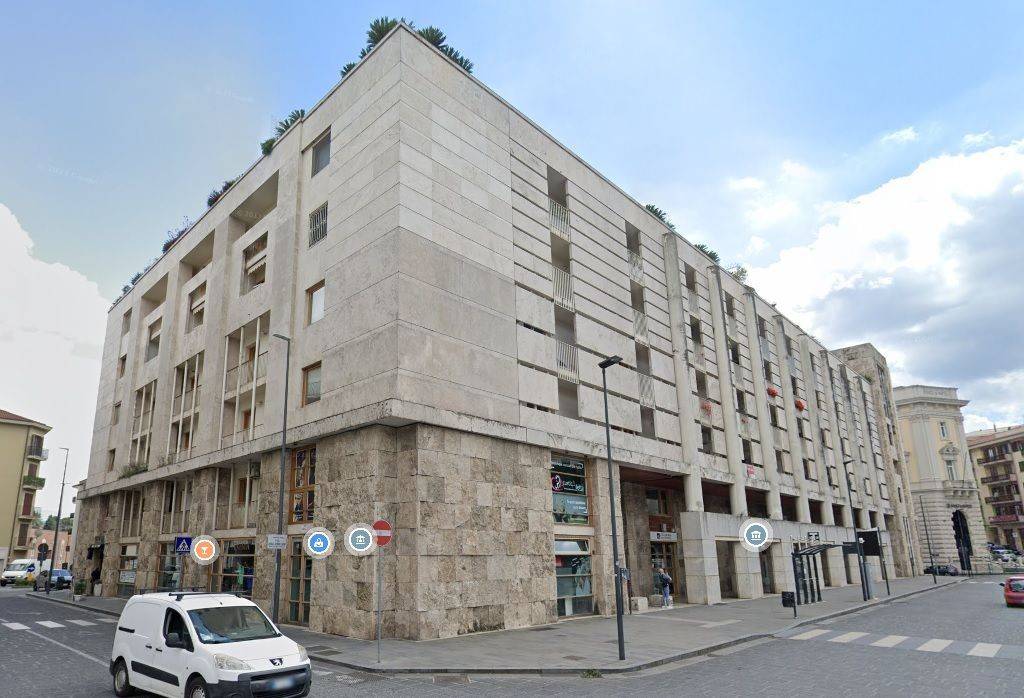 Appartamento in in vendita da privato ad Avellino piazza della Libertà, 33