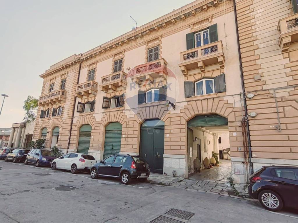 Appartamento in vendita a Palermo via Sammuzzo, 25