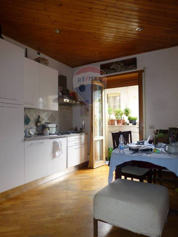 Appartamento in vendita a Roma via Teglio, 30