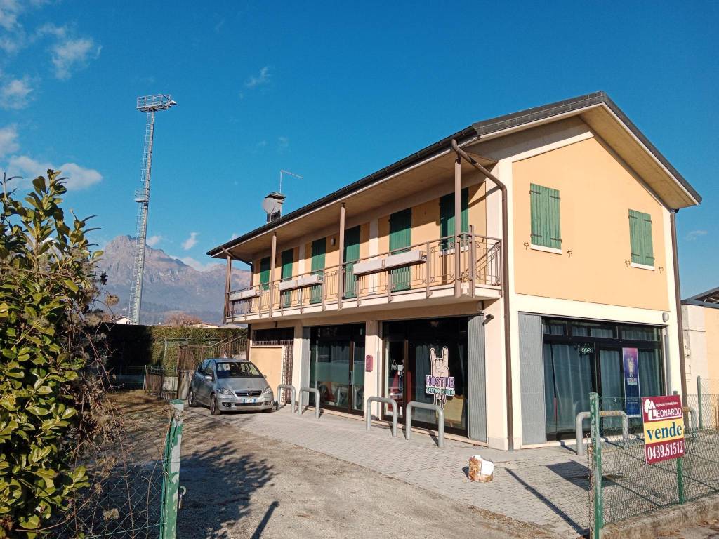 Villa in vendita a Feltre via Luigi Negrelli, 3