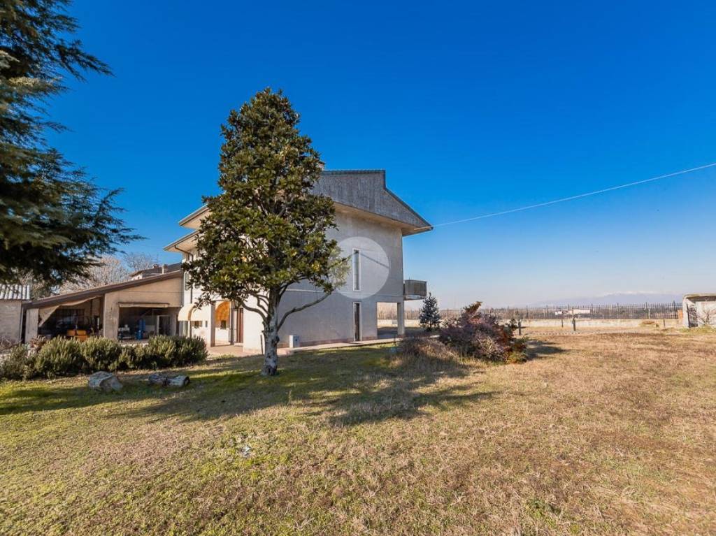 Villa Bifamiliare in vendita a San Giovanni Lupatoto via Campagnini, 62