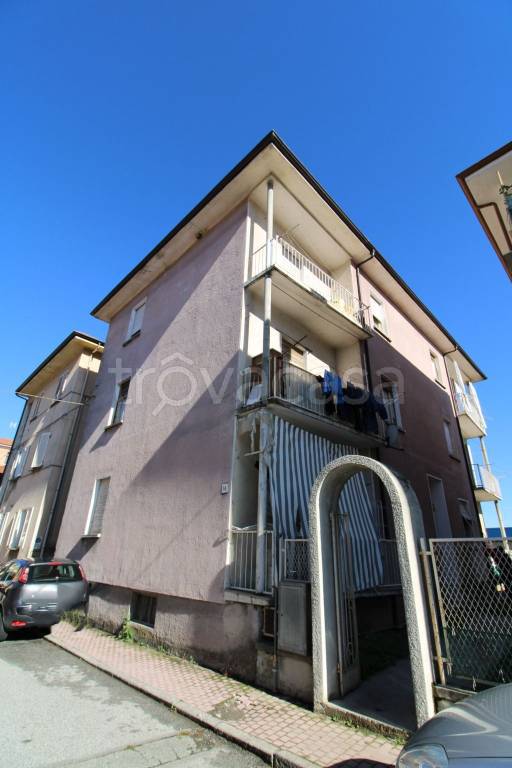 Appartamento in vendita a Verzuolo via Canalassa, 16