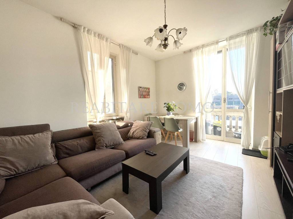 Appartamento in vendita a Como via Varesina, 16