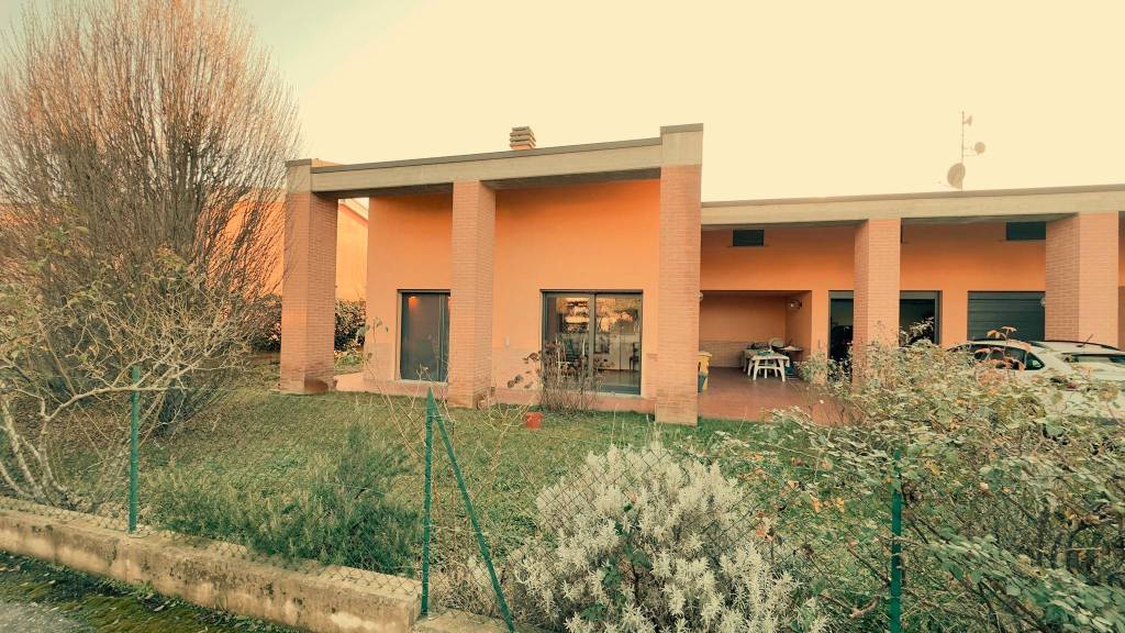 Villa a Schiera in vendita a Parma strada Bassa Nuova, 153