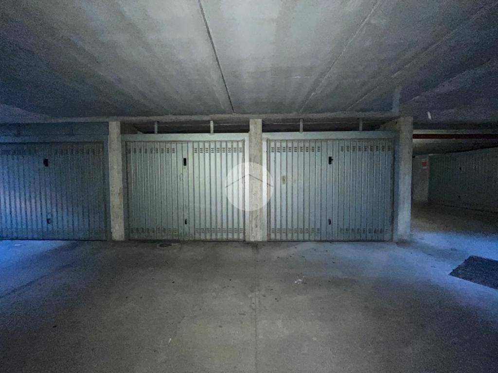 Garage in vendita a Bagnatica via piazza gavazzeni, 2