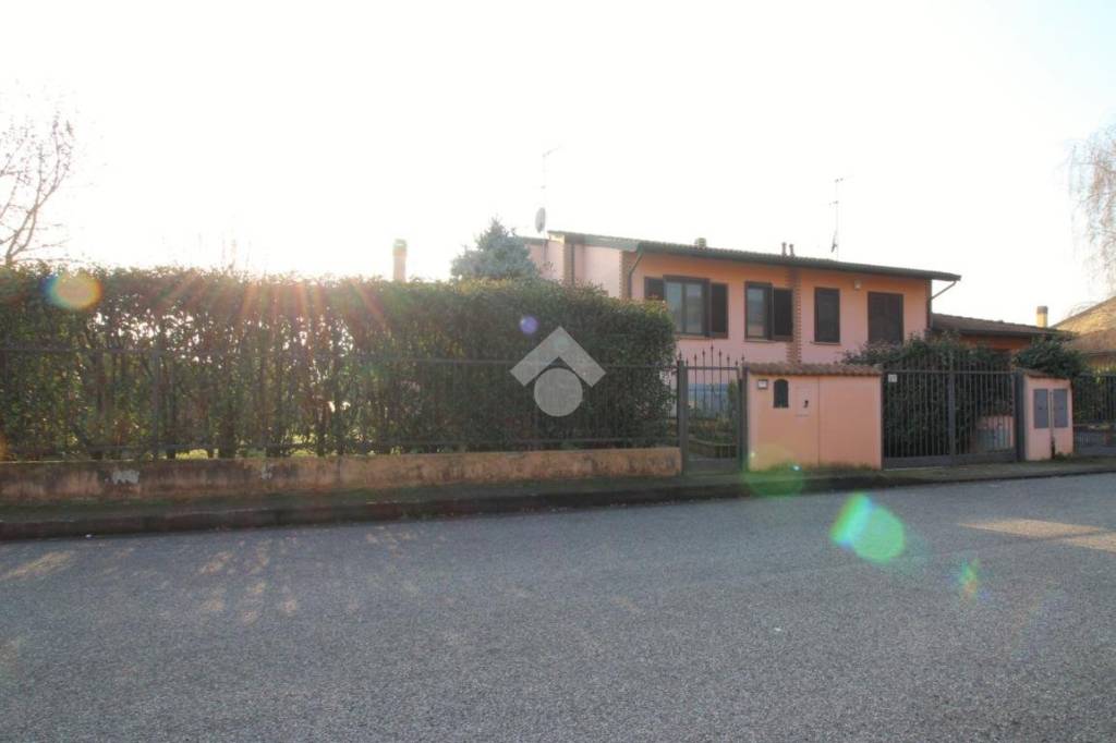 Villa Bifamiliare in vendita a Cura Carpignano via Einaudi, 25