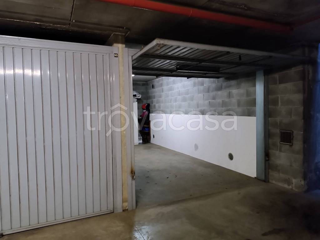 Garage in vendita a Torino corso Trapani, 219