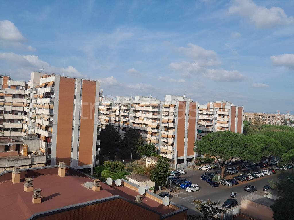 Appartamento in vendita a Roma via Eudo Giulioli, 40