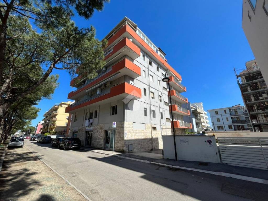 Appartamento in vendita a Pescara via g.Mezzanotte, 87
